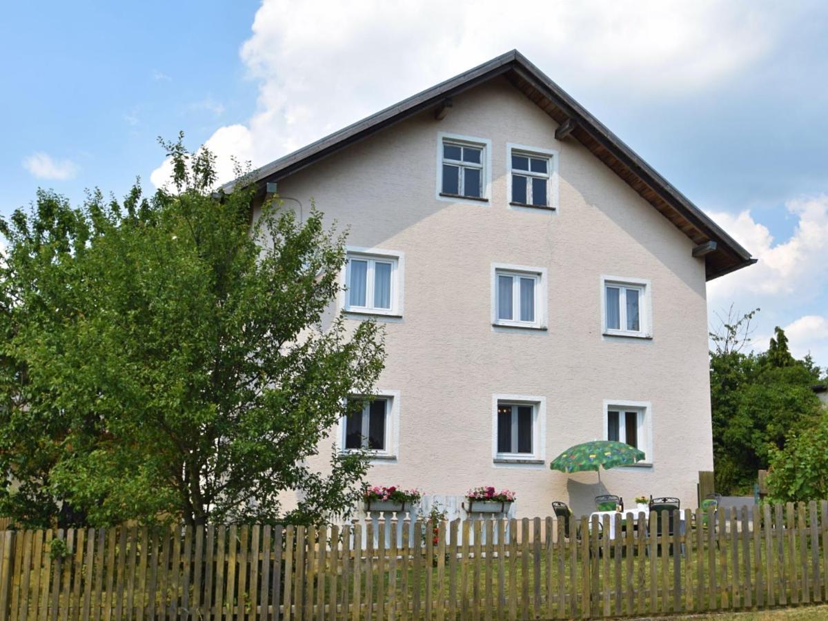 Holiday Home With Garden Near The Forest Arnschwang Zewnętrze zdjęcie