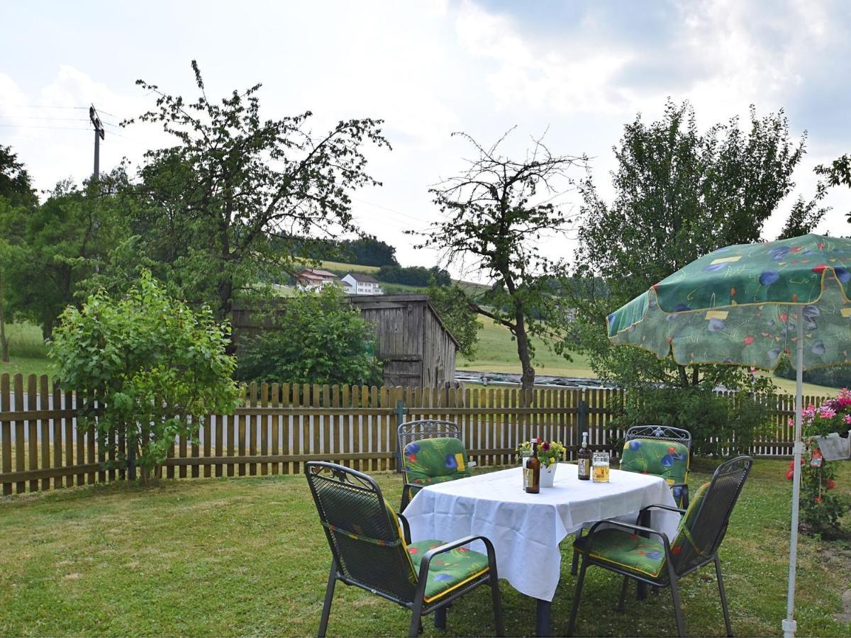 Holiday Home With Garden Near The Forest Arnschwang Zewnętrze zdjęcie